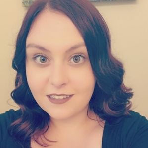 Meet your Posher, Hayley